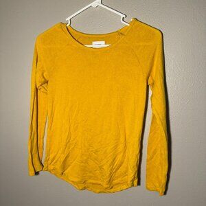 Old Navy gold/yellow top - girl's size 10/12